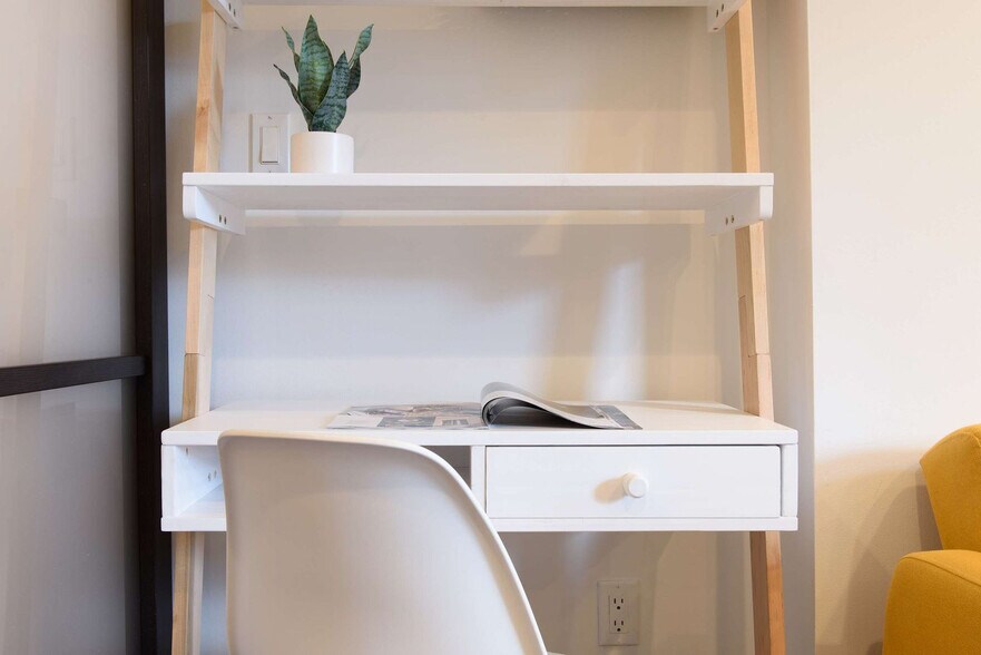 Building Photo - 69a Clinton St