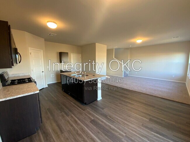 Building Photo - 1841 Easton Ln