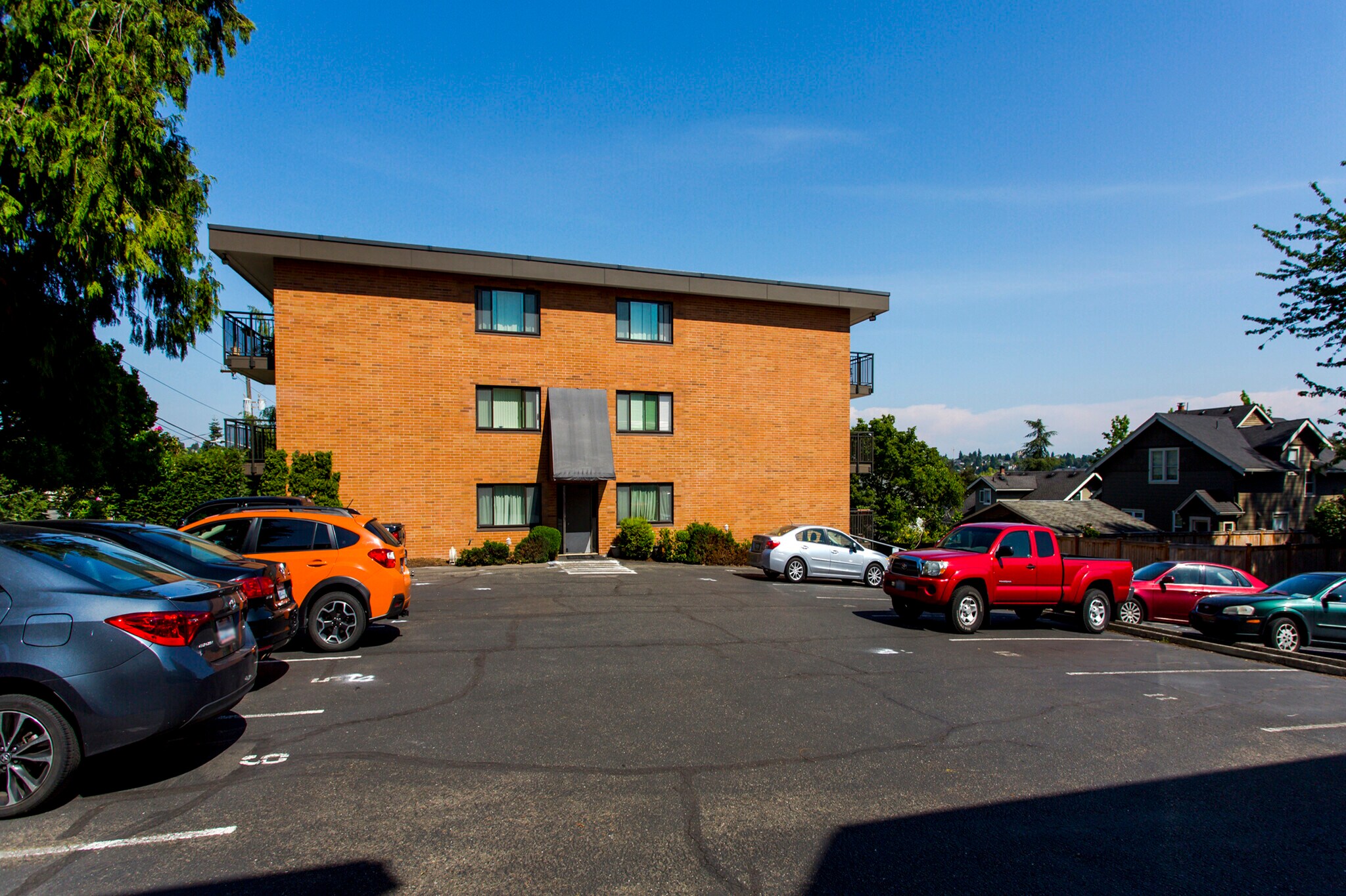 Building Photo - 911 N 73rd St