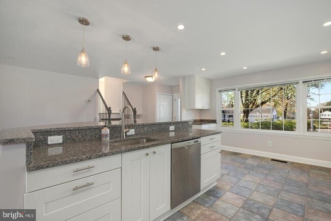 Building Photo - 9530 Ashbourn Dr