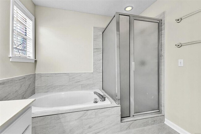 Building Photo - 7406 Mill Ridge Ct