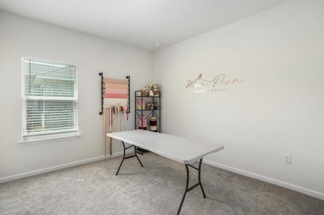 Building Photo - 86 Polaris Pl
