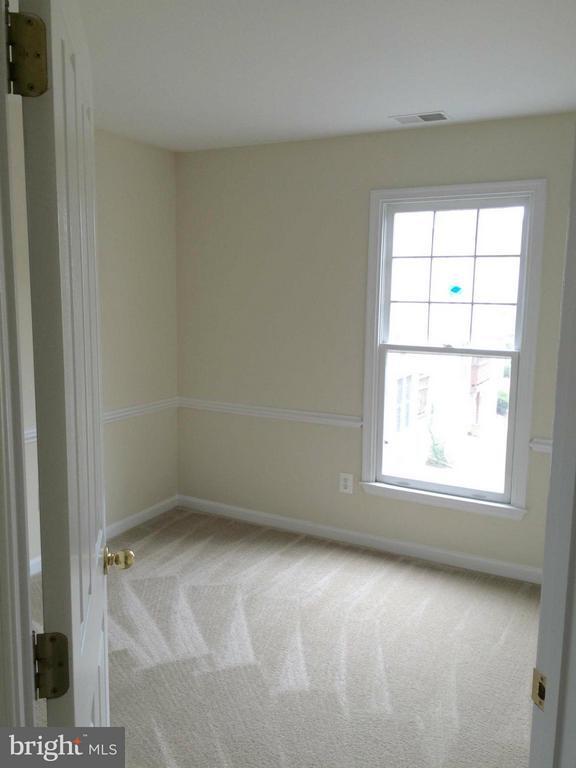 Building Photo - 4653 Lambert Dr