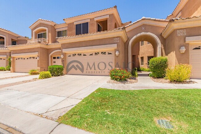 Building Photo - 3800 S Cantabria Cir