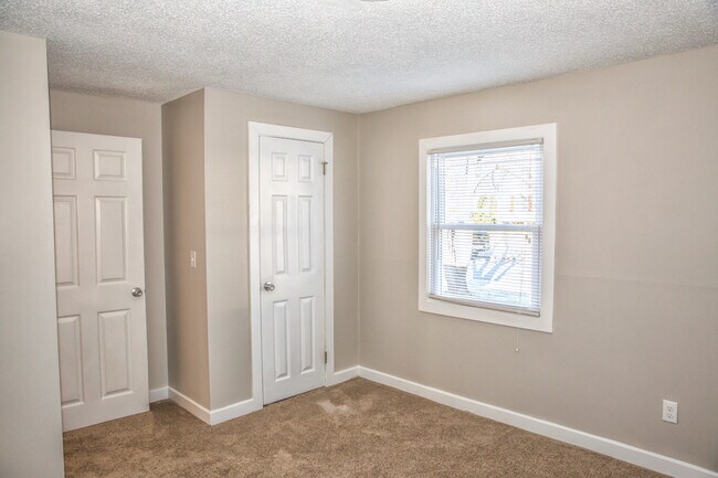 Building Photo - Beautiful Updated Ranch for Rent!