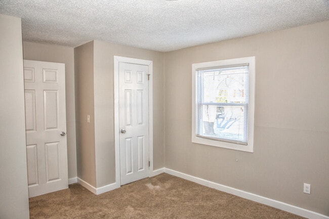 Building Photo - Beautifully Updated Ranch for Rent!