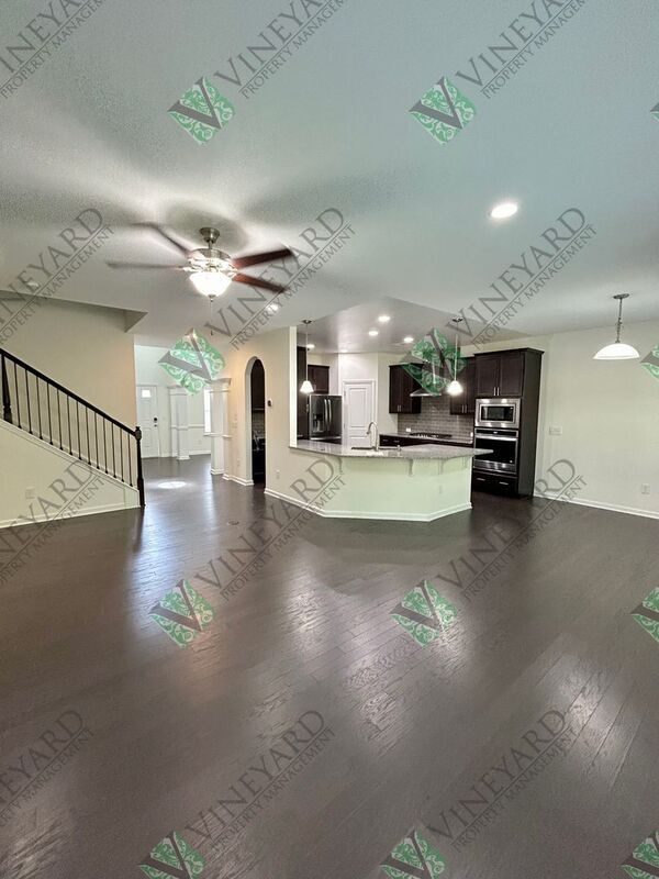 Building Photo - 4510 Sandy Creek Dr