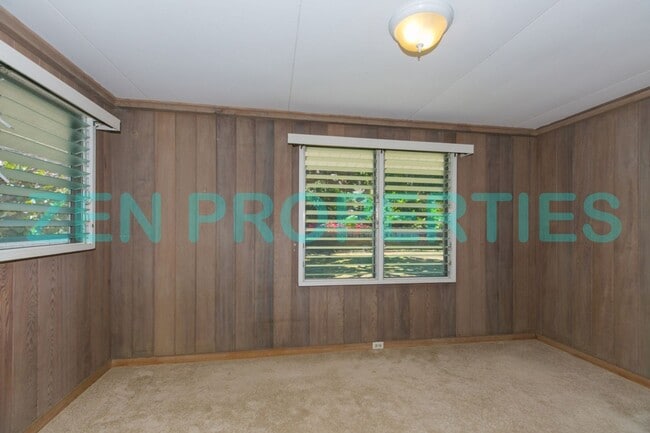 Building Photo - a 3 bdrm, 1 bath home for rent in Niu Valley