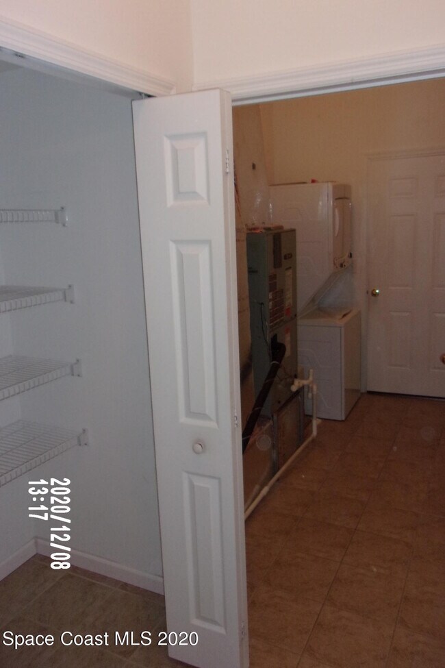 Building Photo - 4076 Meander Pl