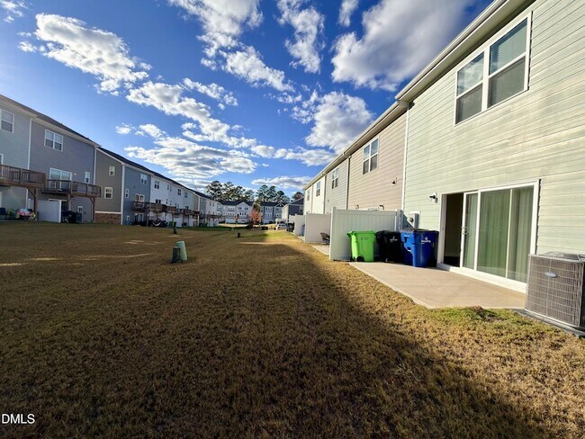 Building Photo - 6928 Outfall Point Ln