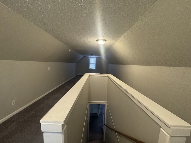 Building Photo - 6744 Bellefontaine Ave