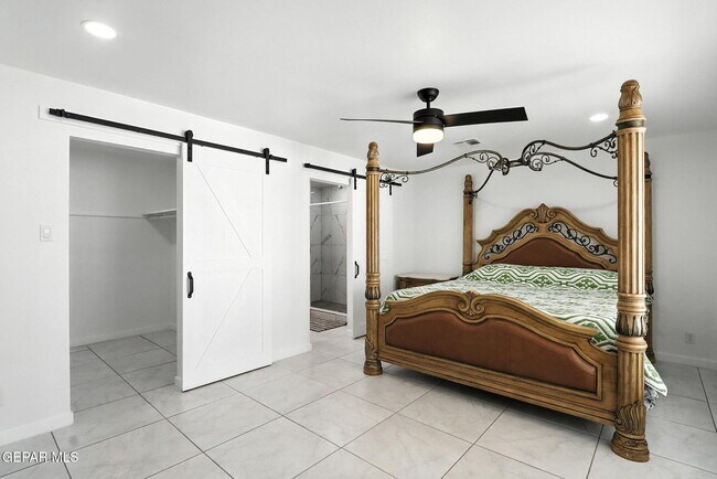 Building Photo - 408 San Blas Dr