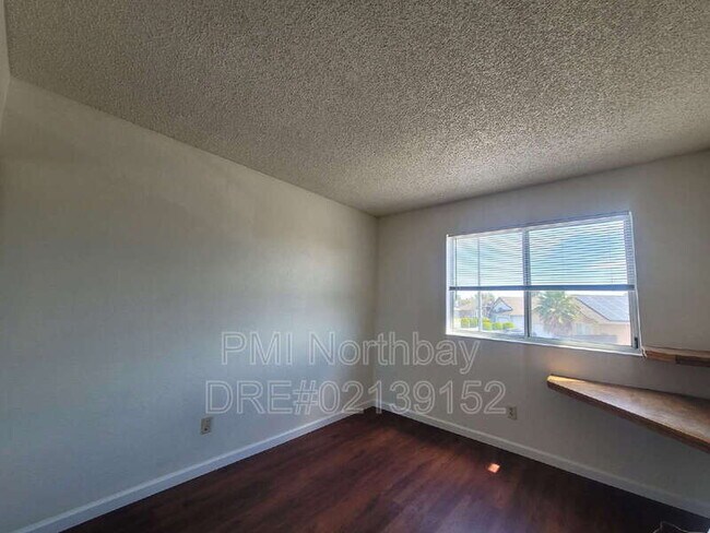 Building Photo - 2443 Dawn Way