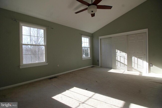 Building Photo - 192 Sulgrave Ct