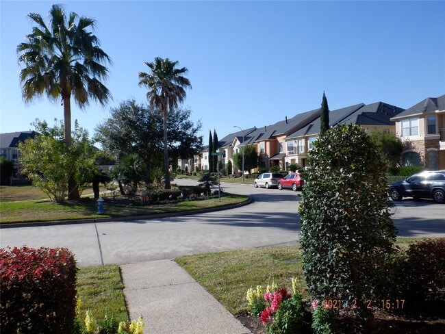Building Photo - 1903 Spring Cedar Ln