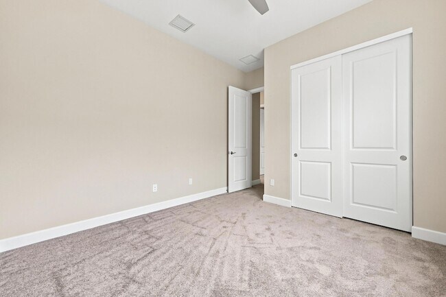 Building Photo - 5608 Macoon Wy