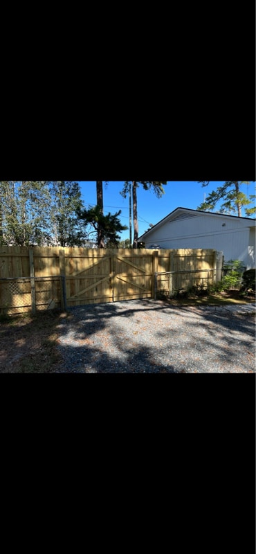 Building Photo - 1212 Brookwood Dr
