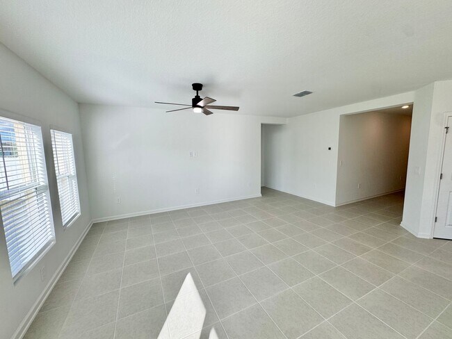 Building Photo - Be the First to Live Here | Stunning New Construction Home in Hidden Ridge