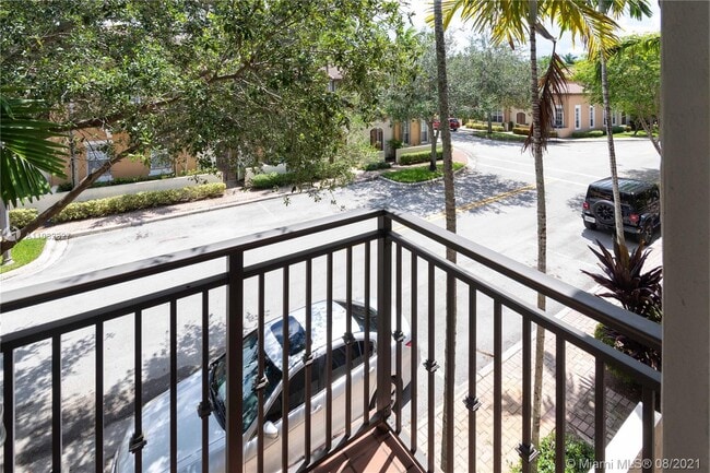 Building Photo - 14711 SW 5th St  1-47 Pembroke Pines Fl 33027