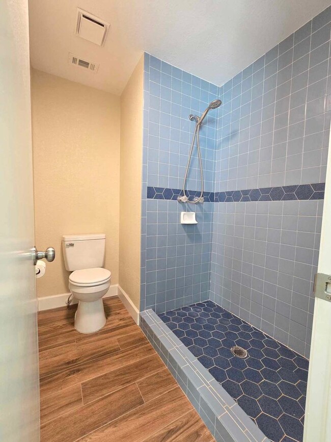 Building Photo - Four Bedroom SFH in South Lakeland is Now ...
