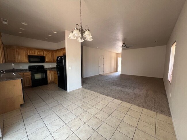 Building Photo - 441 N 2480 W
