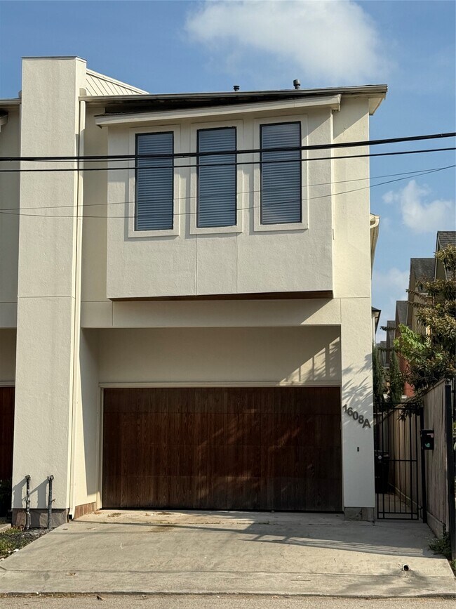 Building Photo - 1608 Patterson St