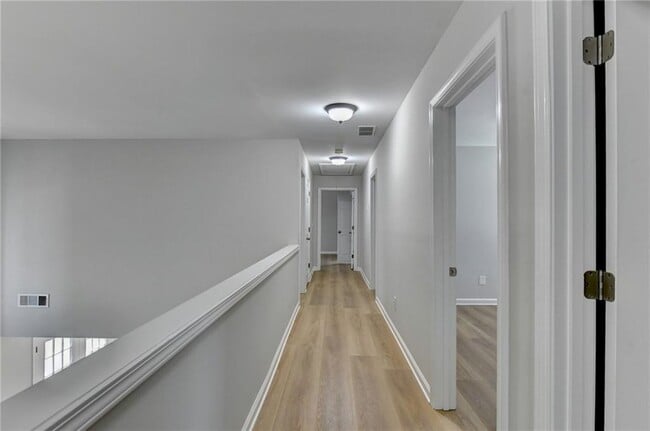 Building Photo - 340 Waddington Trail