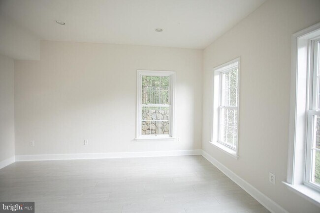 Building Photo - 12910 Ethel Rose Way