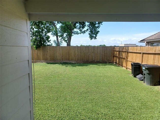 Building Photo - 13414 Beechglen Ln