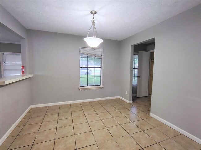 Building Photo - 11926 Rhinebeck Dr