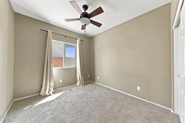 Building Photo - 25954 W Potter Dr