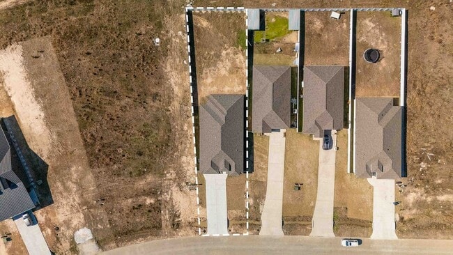 Building Photo - 208 Rd 5714