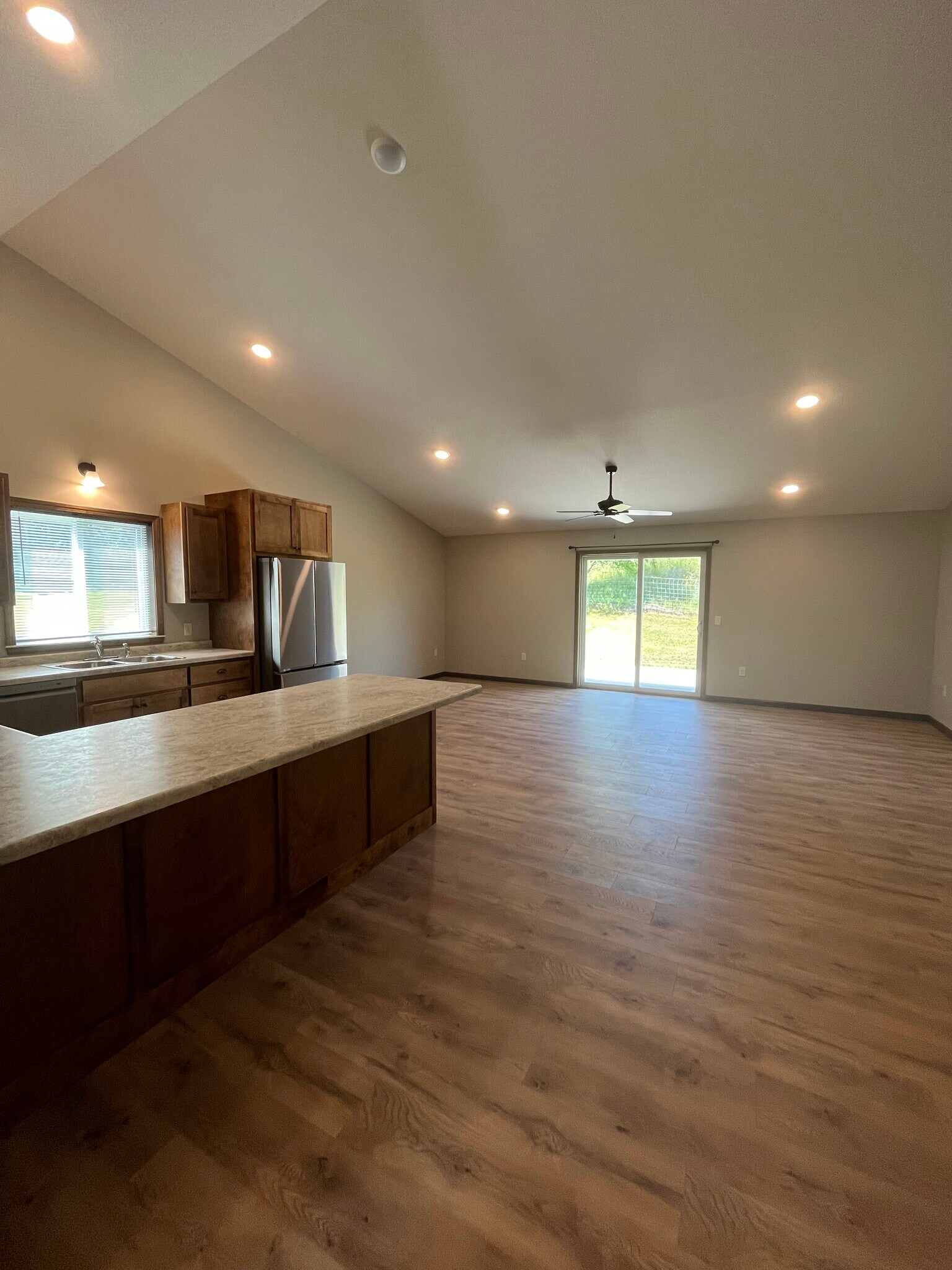 Building Photo - 632 Veronica Ct
