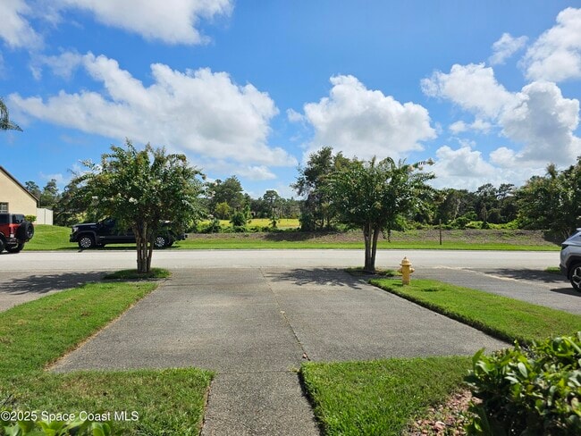 Building Photo - 730 Margie Dr