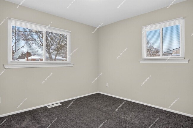 Building Photo - 28555 Stuart Ave