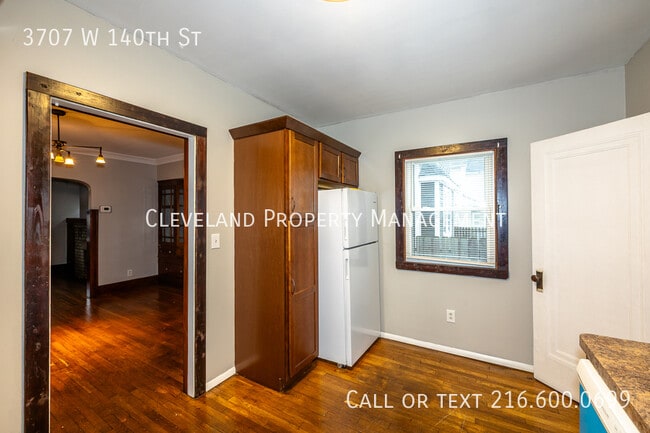 Building Photo - 3707 W 140th St