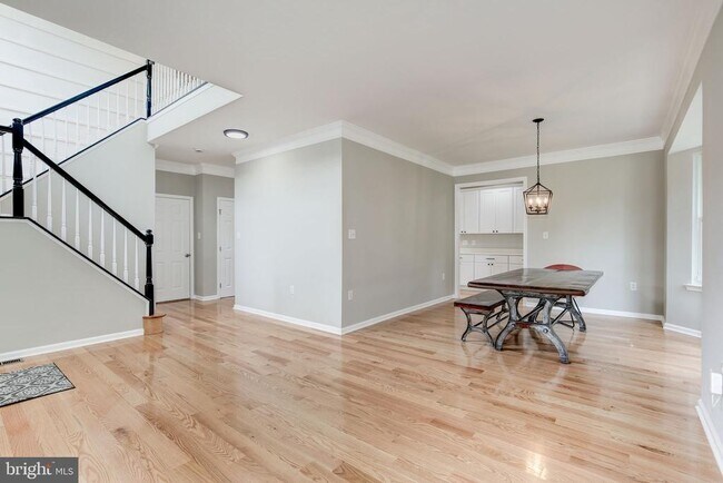 Building Photo - 2408 Ripplemeade Ct