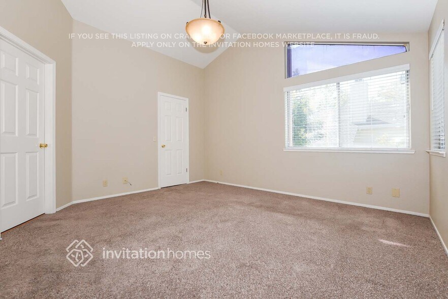 Building Photo - 8205 Silverside Dr