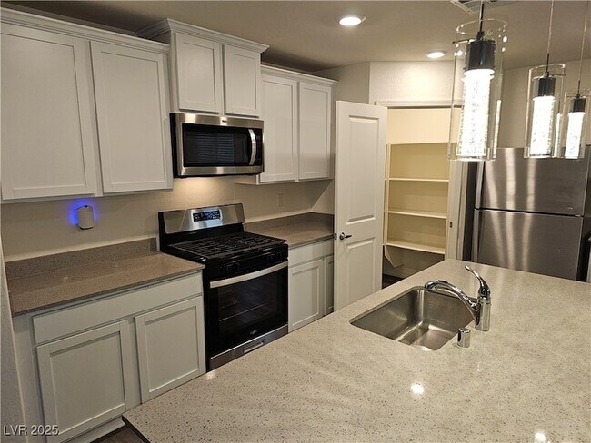 Building Photo - 6730 Warthog Ave