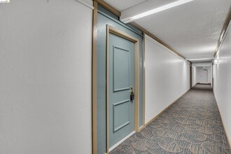 Building Photo - 490 N Civic Dr