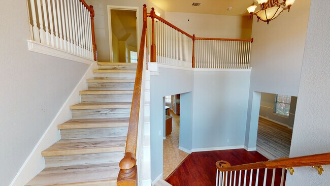 Building Photo - 15224 Calaveras Dr