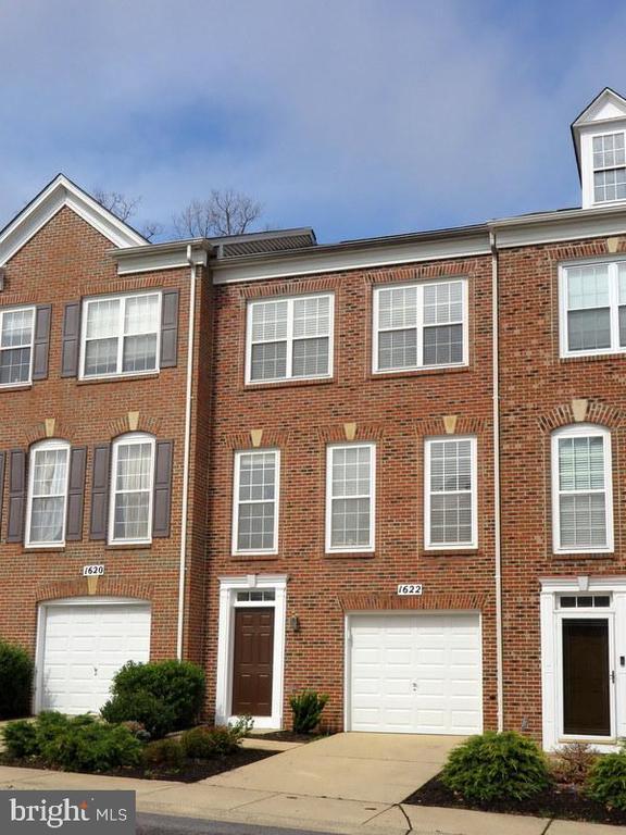 Building Photo - 1622 White Oak Vista Dr