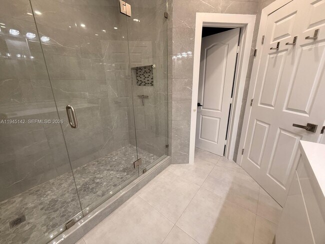 Building Photo - 11271 NW 84th St