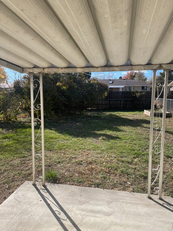 Building Photo - 3501 Butternut Dr