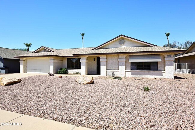 Building Photo - 17218 N Desert Glen Dr