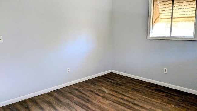 Building Photo - 25 Arrowhead Dr