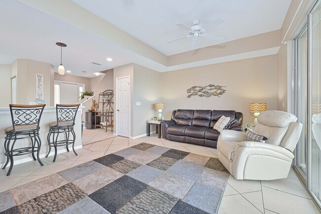 Building Photo - NOW AVAILABLE - Cozy Townhome w/ 1 Car Garage in Fort Myers!