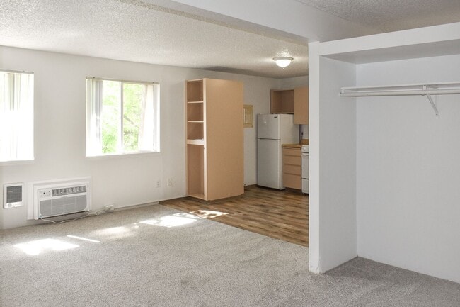 Interior Photo - Studios On Rose