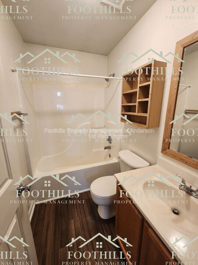 Building Photo - 131 Veranda Cir