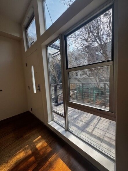 Building Photo - 42 Iron Horse Ln